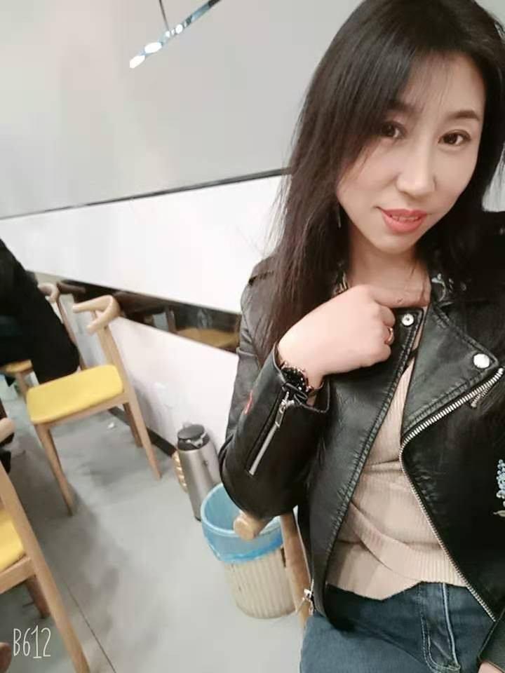 会喷水的大长腿